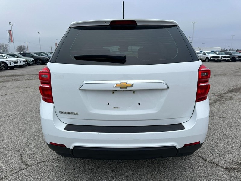 Chevrolet Equinox Vehicle Full-screen Gallery Image 04