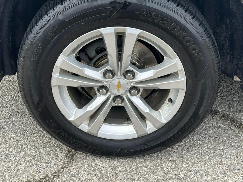 Chevrolet Equinox Vehicle Full-screen Gallery Image 07