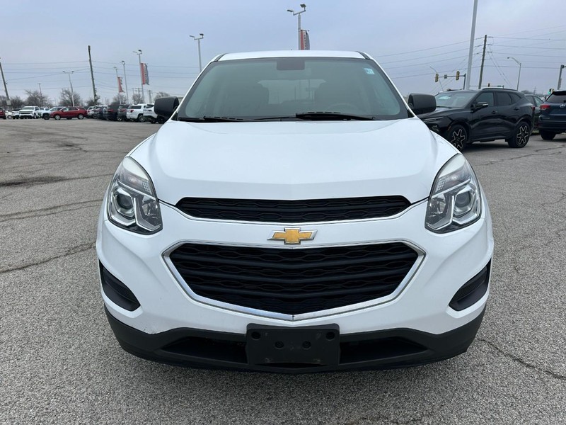 Chevrolet Equinox Vehicle Full-screen Gallery Image 09