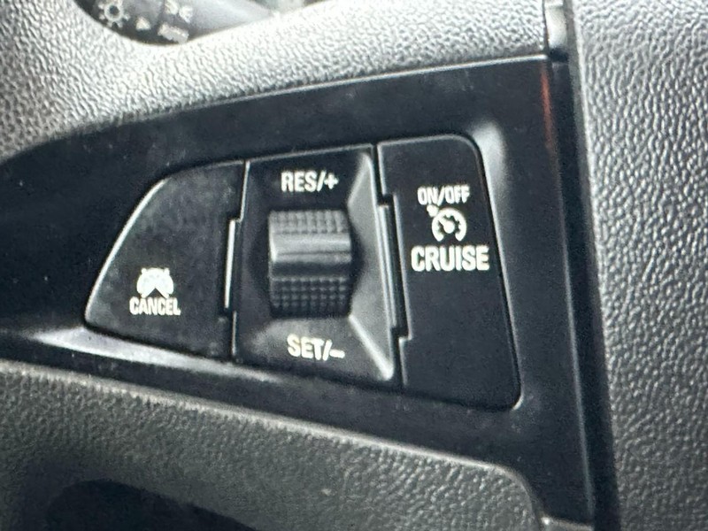 Chevrolet Equinox Vehicle Full-screen Gallery Image 18