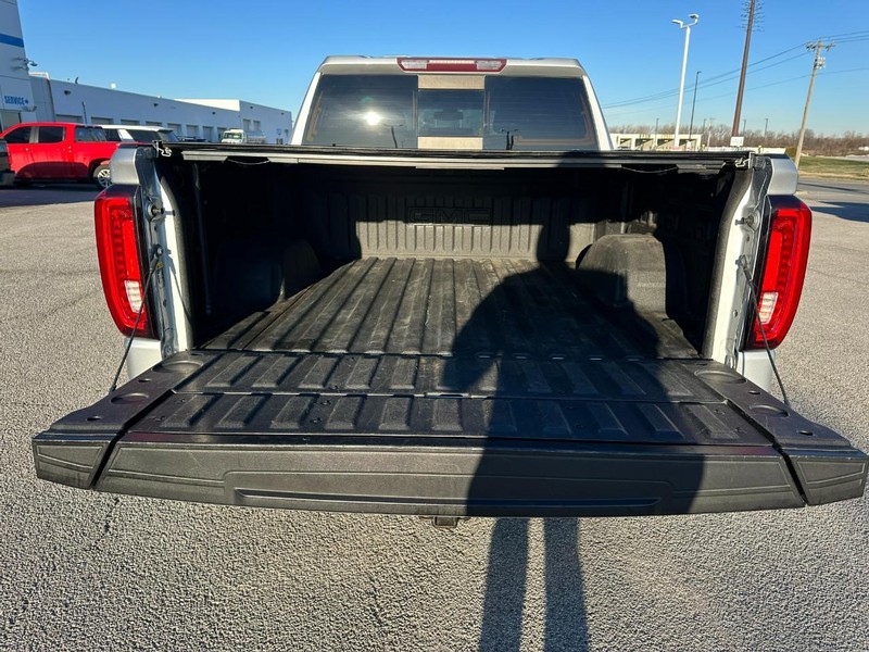 GMC Sierra 1500 Vehicle Full-screen Gallery Image 5