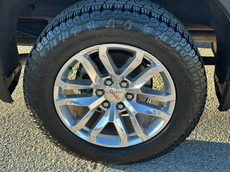 GMC Sierra 1500 Vehicle Full-screen Gallery Image 7