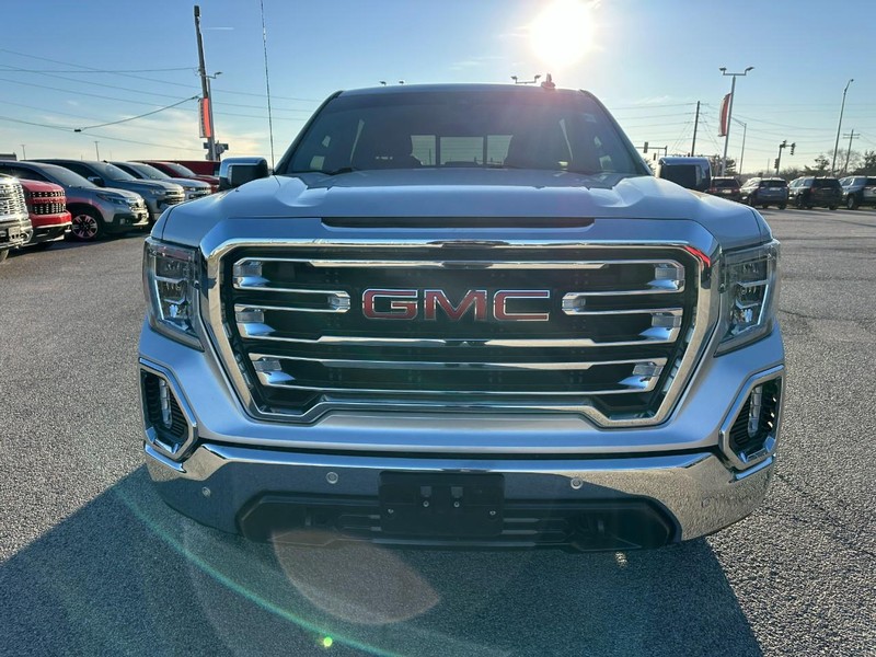 GMC Sierra 1500 Vehicle Full-screen Gallery Image 9