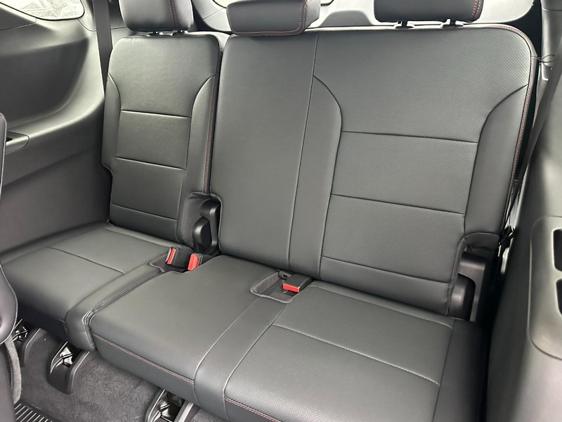 Chevrolet Traverse Vehicle Full-screen Gallery Image 5