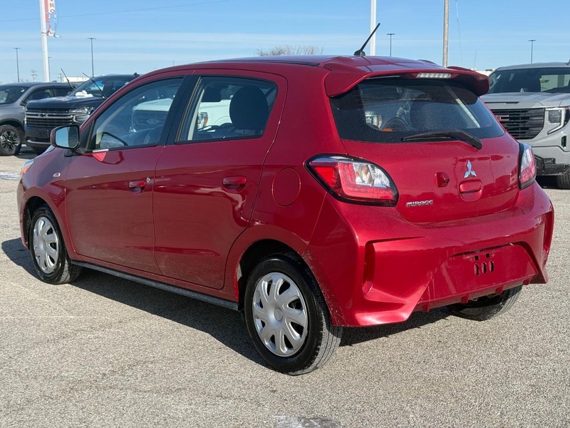 Mitsubishi Mirage Vehicle Full-screen Gallery Image 3