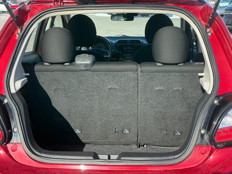 Mitsubishi Mirage Vehicle Full-screen Gallery Image 6