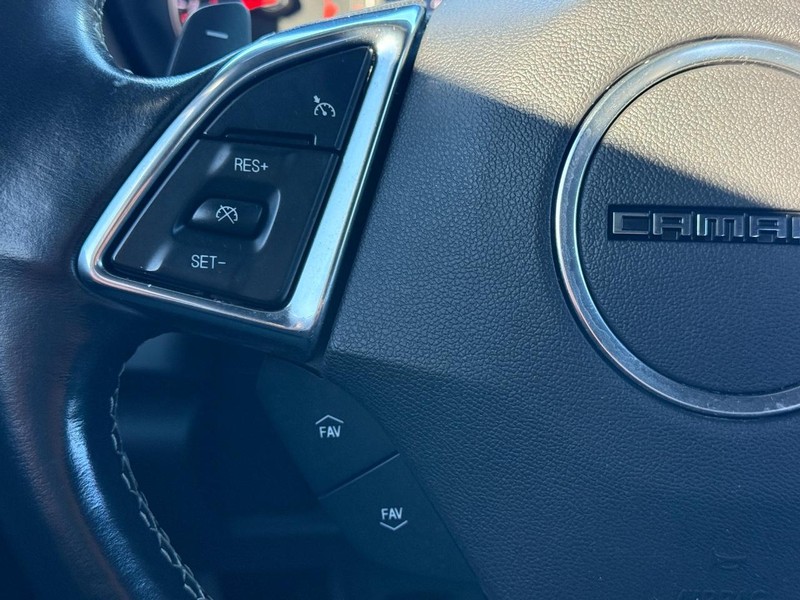 Chevrolet Camaro Vehicle Full-screen Gallery Image 14