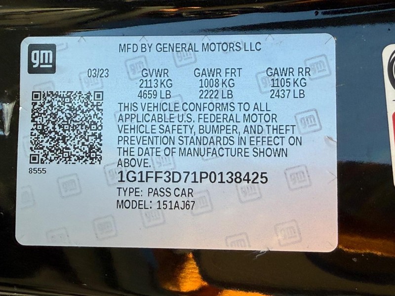 Chevrolet Camaro Vehicle Full-screen Gallery Image 26