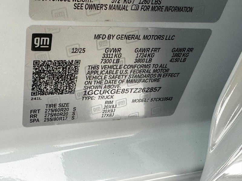 Chevrolet Silverado 1500 Vehicle Full-screen Gallery Image 17