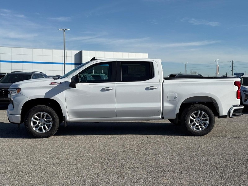 Chevrolet Silverado 1500 Vehicle Full-screen Gallery Image 2