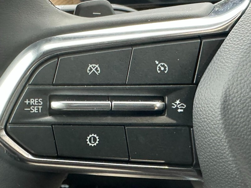 Chevrolet Equinox Vehicle Full-screen Gallery Image 11