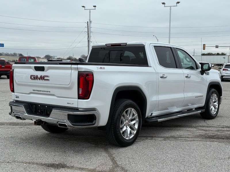 GMC Sierra 1500 Vehicle Full-screen Gallery Image 5
