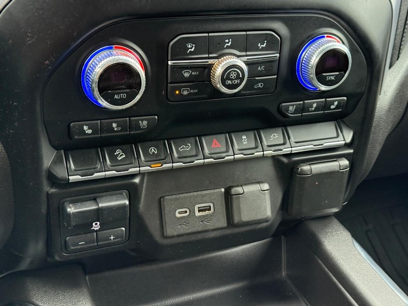 GMC Sierra 1500 Vehicle Full-screen Gallery Image 19