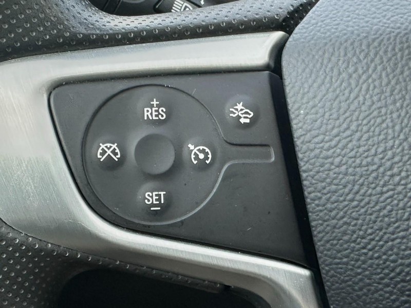 GMC Terrain Vehicle Full-screen Gallery Image 18