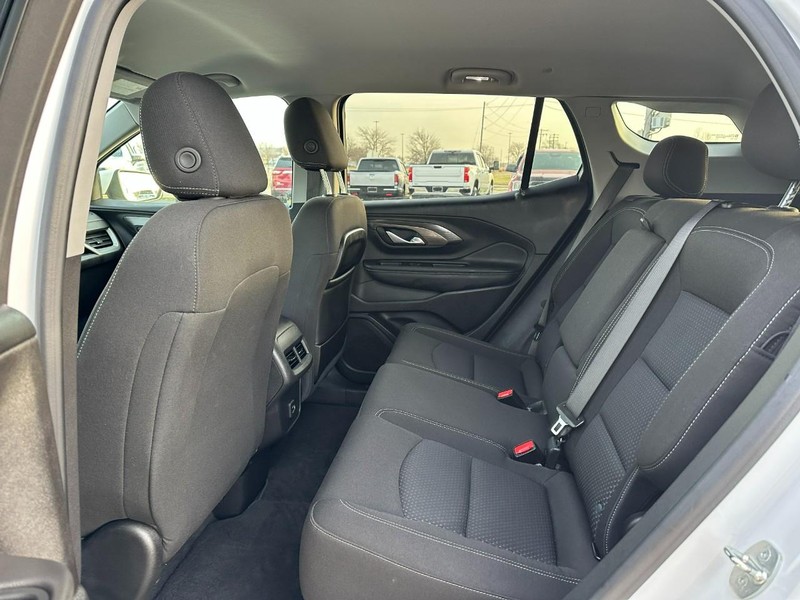 GMC Terrain Vehicle Full-screen Gallery Image 10