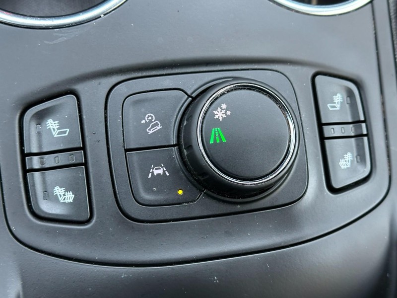 GMC Terrain Vehicle Full-screen Gallery Image 21