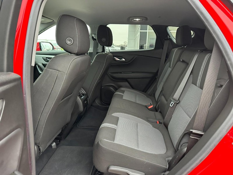 Chevrolet Blazer Vehicle Full-screen Gallery Image 10