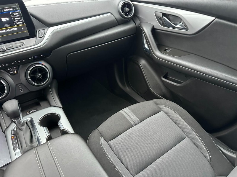 Chevrolet Blazer Vehicle Full-screen Gallery Image 15