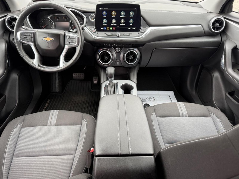 Chevrolet Blazer Vehicle Full-screen Gallery Image 11