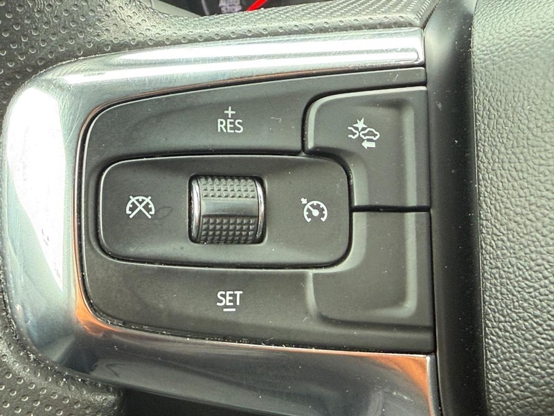 Chevrolet Blazer Vehicle Full-screen Gallery Image 13