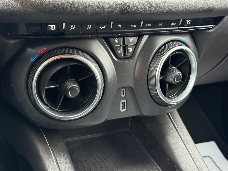 Chevrolet Blazer Vehicle Full-screen Gallery Image 18