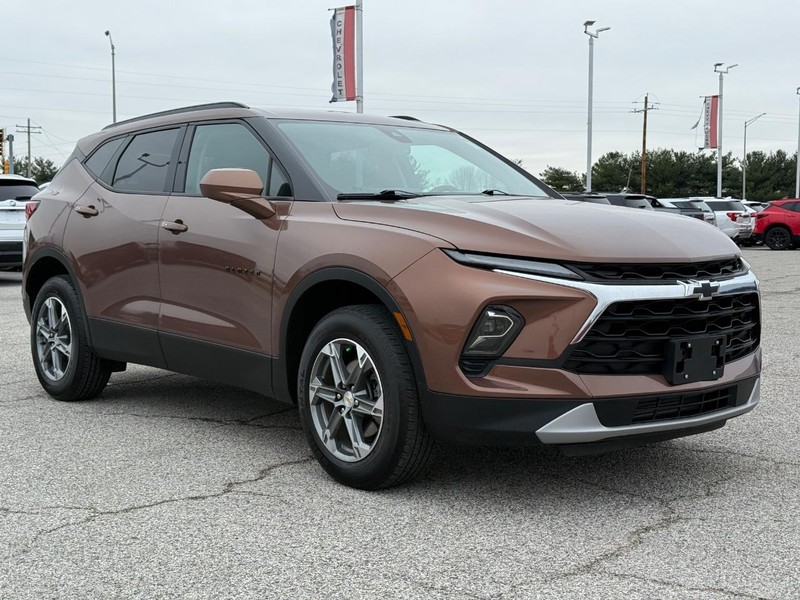 Chevrolet Blazer Vehicle Full-screen Gallery Image 08