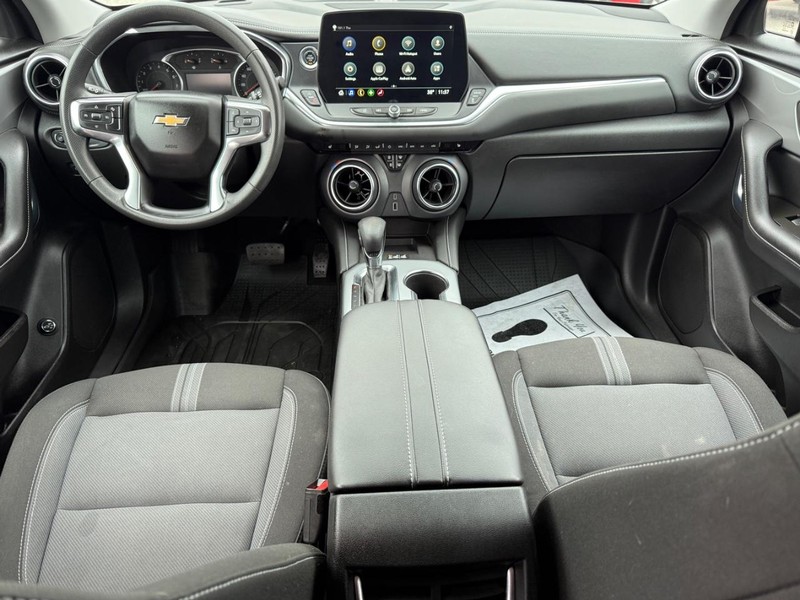 Chevrolet Blazer Vehicle Full-screen Gallery Image 11