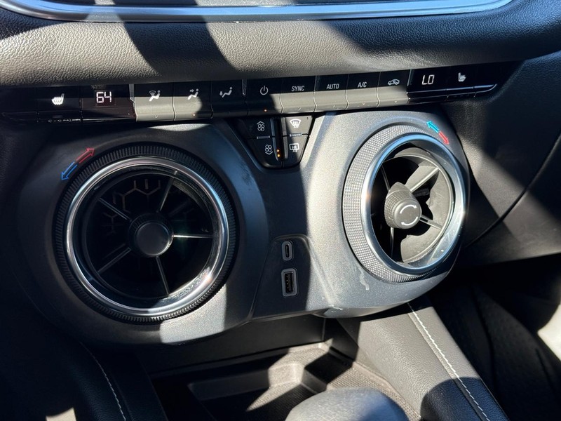 Chevrolet Blazer Vehicle Full-screen Gallery Image 13