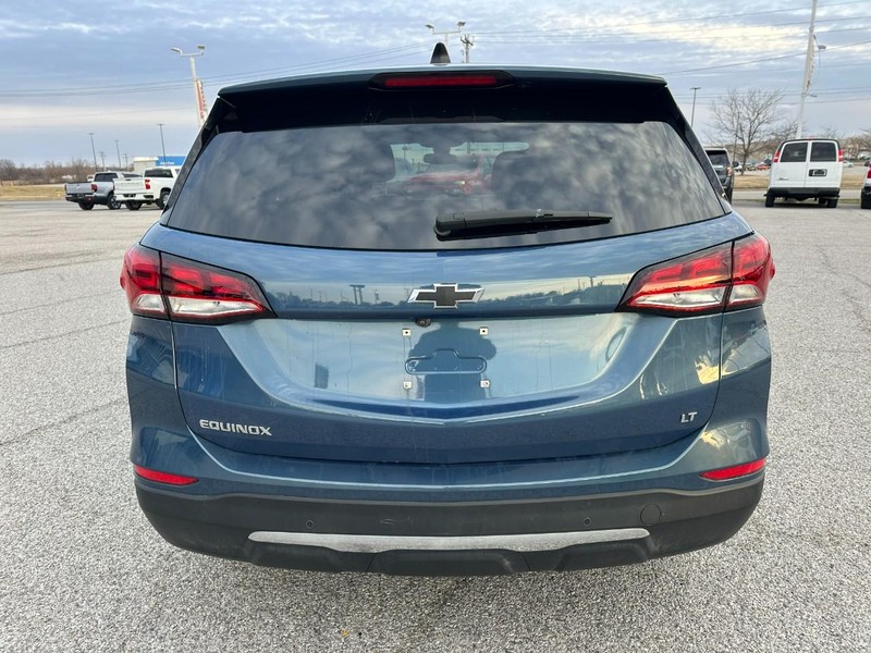 Chevrolet Equinox Vehicle Full-screen Gallery Image 4