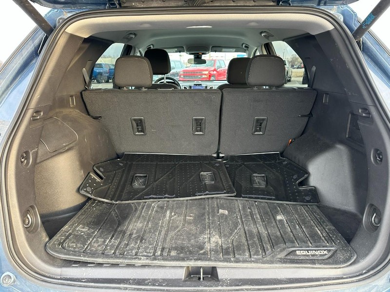Chevrolet Equinox Vehicle Full-screen Gallery Image 5