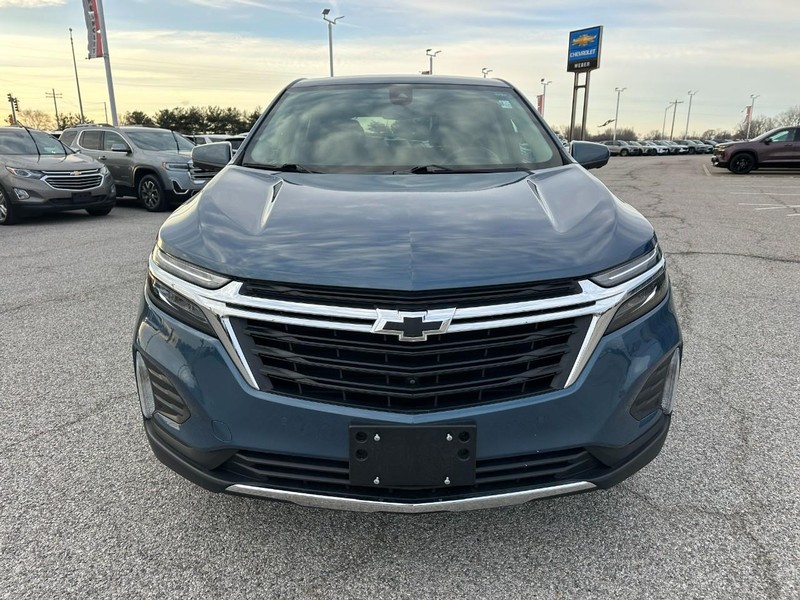 Chevrolet Equinox Vehicle Full-screen Gallery Image 9