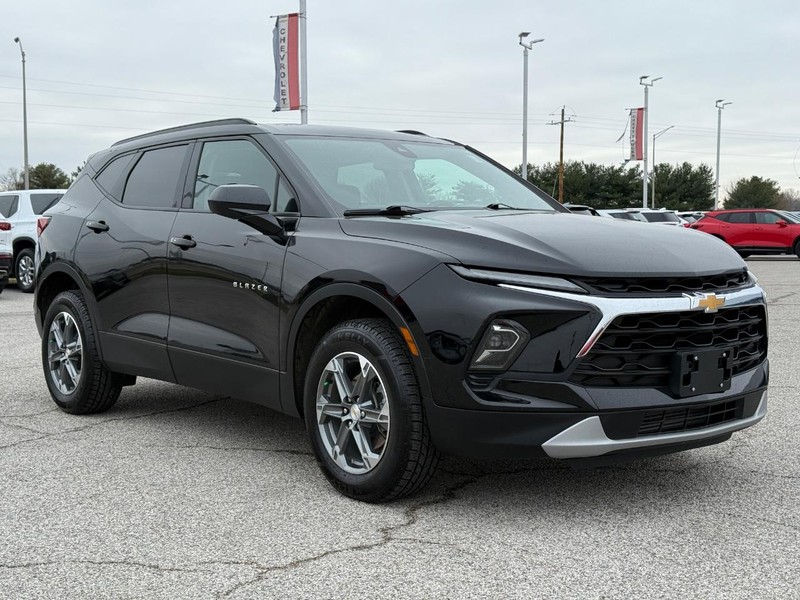 Chevrolet Blazer Vehicle Full-screen Gallery Image 08