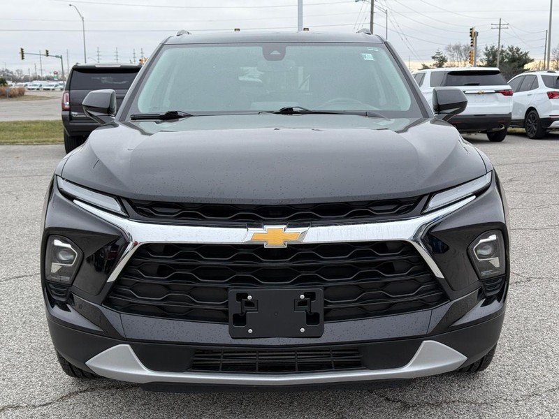 Chevrolet Blazer Vehicle Full-screen Gallery Image 09