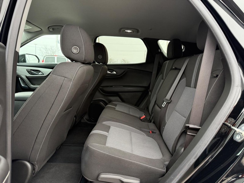 Chevrolet Blazer Vehicle Full-screen Gallery Image 10