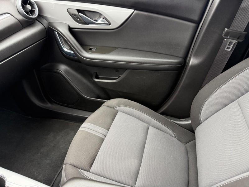 Chevrolet Blazer Vehicle Full-screen Gallery Image 21