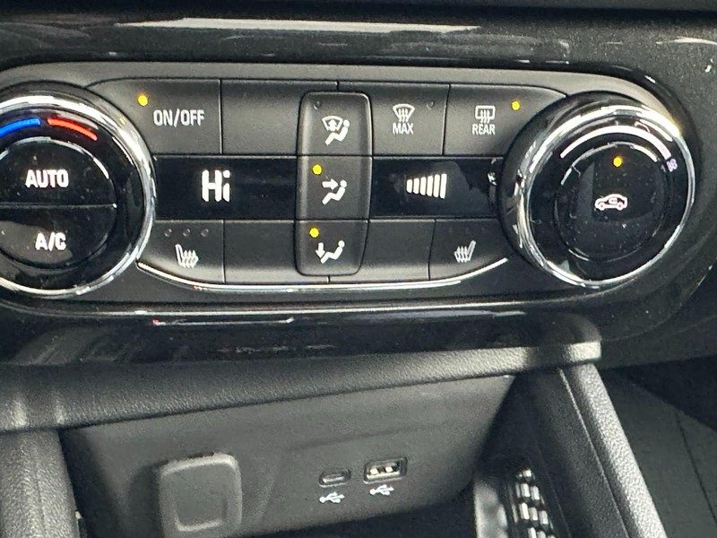 Chevrolet TrailBlazer Vehicle Full-screen Gallery Image 14