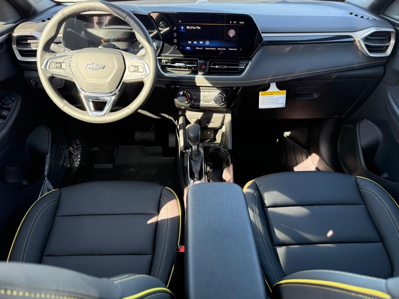 Chevrolet TrailBlazer Vehicle Full-screen Gallery Image 6