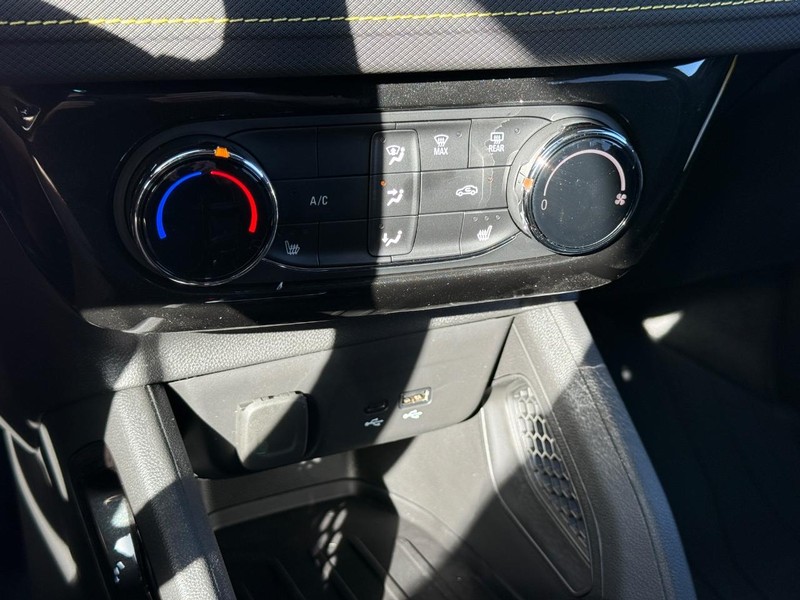 Chevrolet TrailBlazer Vehicle Full-screen Gallery Image 13