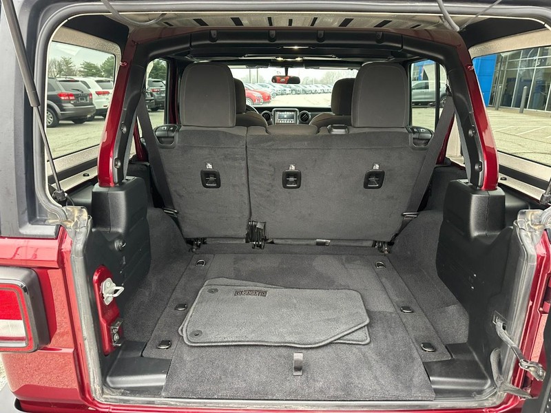 Jeep Wrangler Vehicle Full-screen Gallery Image 5