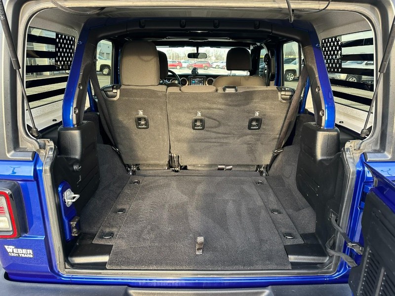 Jeep Wrangler Unlimited Vehicle Full-screen Gallery Image 5