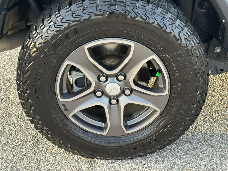 Jeep Wrangler Unlimited Vehicle Full-screen Gallery Image 7