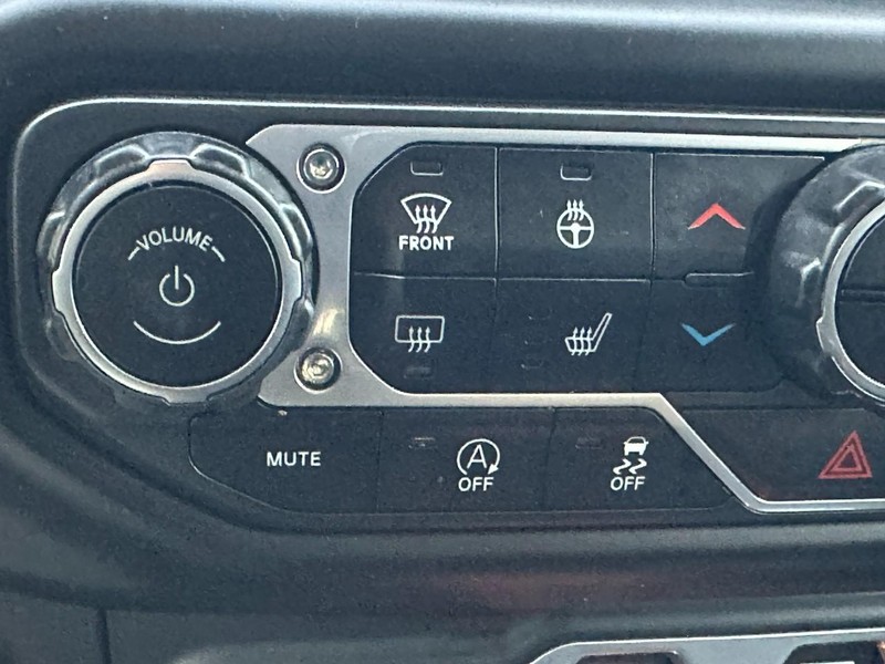 Jeep Wrangler Unlimited Vehicle Full-screen Gallery Image 22