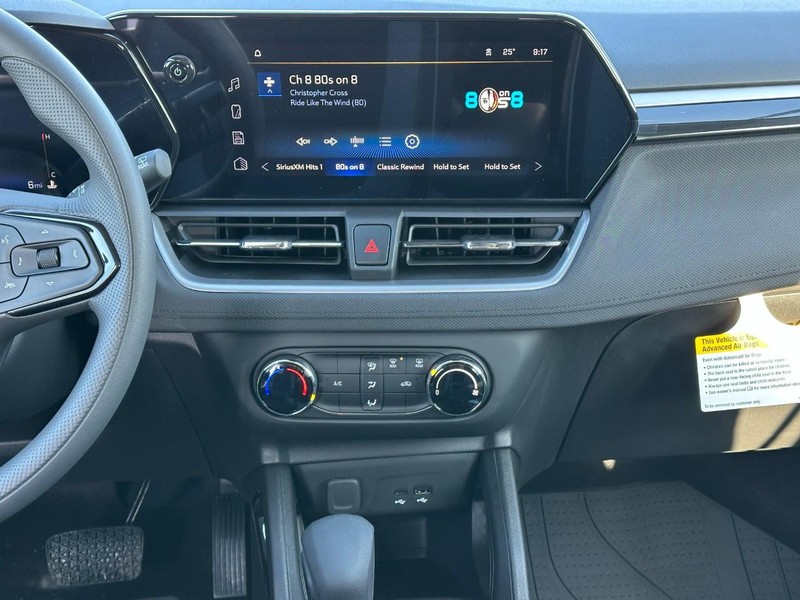 Chevrolet TrailBlazer Vehicle Full-screen Gallery Image 7