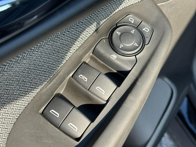 Chevrolet TrailBlazer Vehicle Full-screen Gallery Image 9