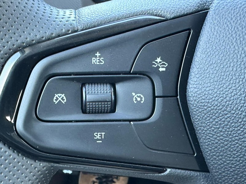 Chevrolet TrailBlazer Vehicle Full-screen Gallery Image 11