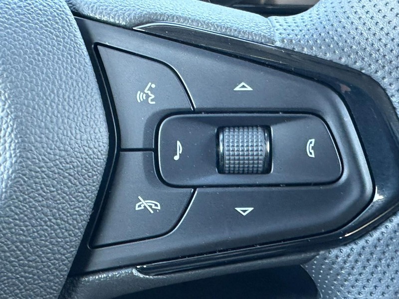 Chevrolet TrailBlazer Vehicle Full-screen Gallery Image 12