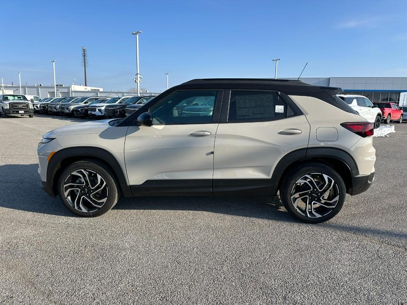 Chevrolet TrailBlazer Vehicle Full-screen Gallery Image 2