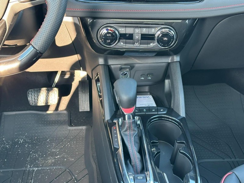 Chevrolet TrailBlazer Vehicle Full-screen Gallery Image 9