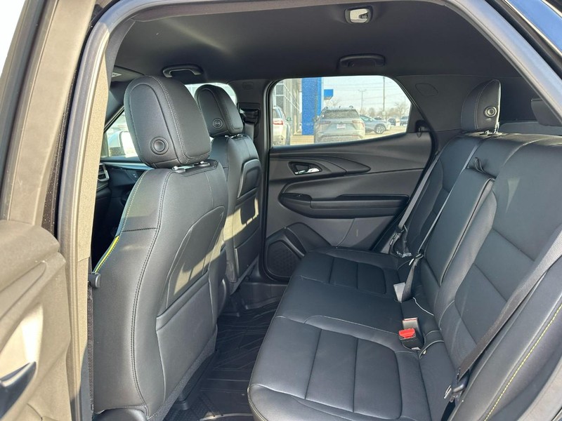 Chevrolet TrailBlazer Vehicle Full-screen Gallery Image 4