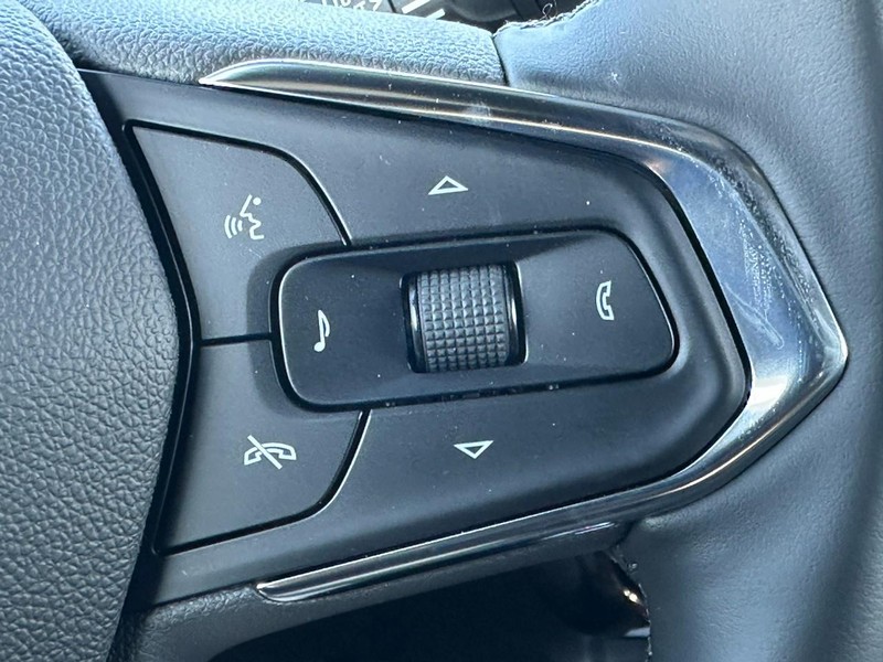 Chevrolet TrailBlazer Vehicle Full-screen Gallery Image 12